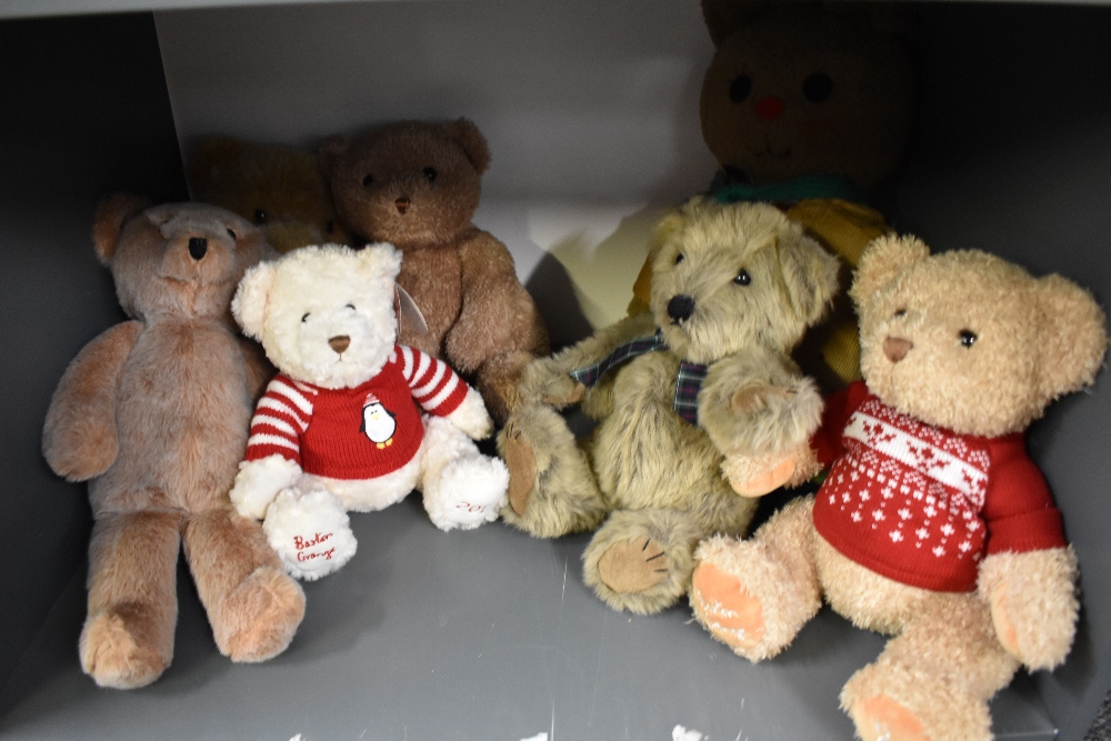 Two shelves of mainly modern Teddy Bears including Paddington, Barton Grange 2015 & 2017. TY etc - Image 3 of 3