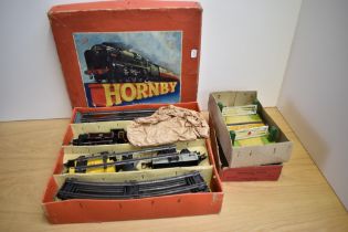 A Hornby O Gauge No 40 Tank Goods Set, 0-4-0 Loco, wagons, track etc, in original box along with a