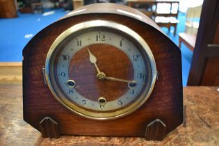 A mid 20th Century mantle clock