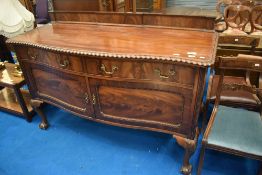 An early 20th Century mahogany sideboard, dimensions approx. W166 H115 D60cm