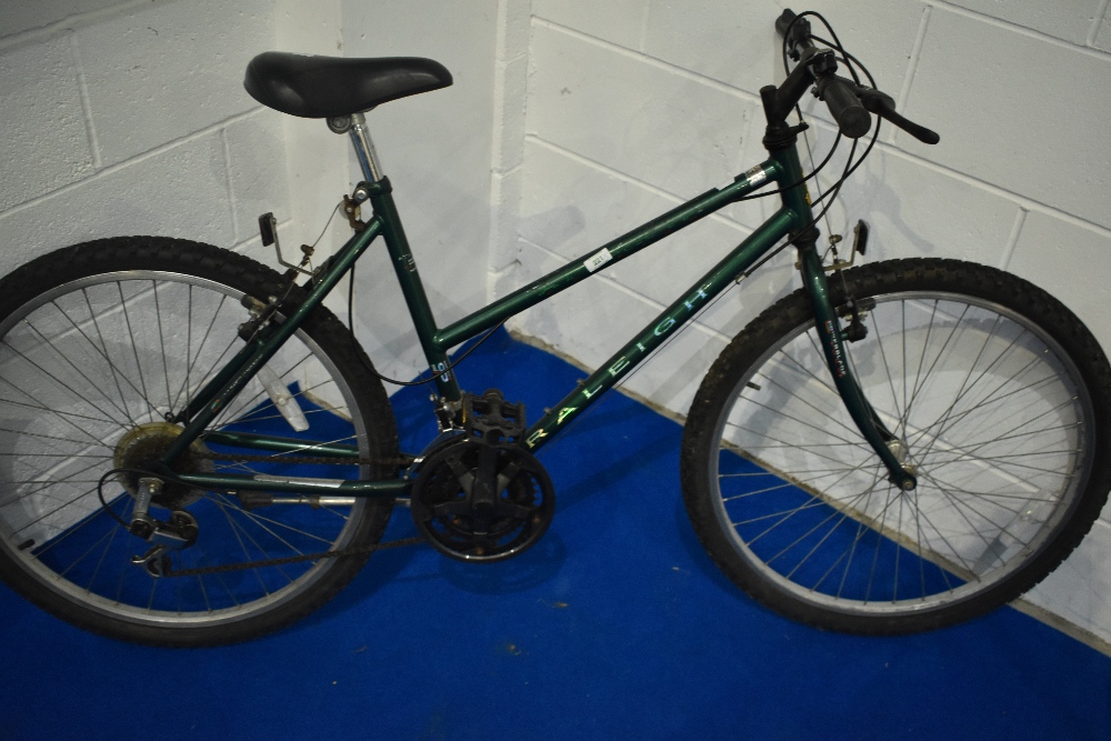 A vintage Phillips Phaser Gents racing bike and A Raleigh Pioneer bike - Image 3 of 4