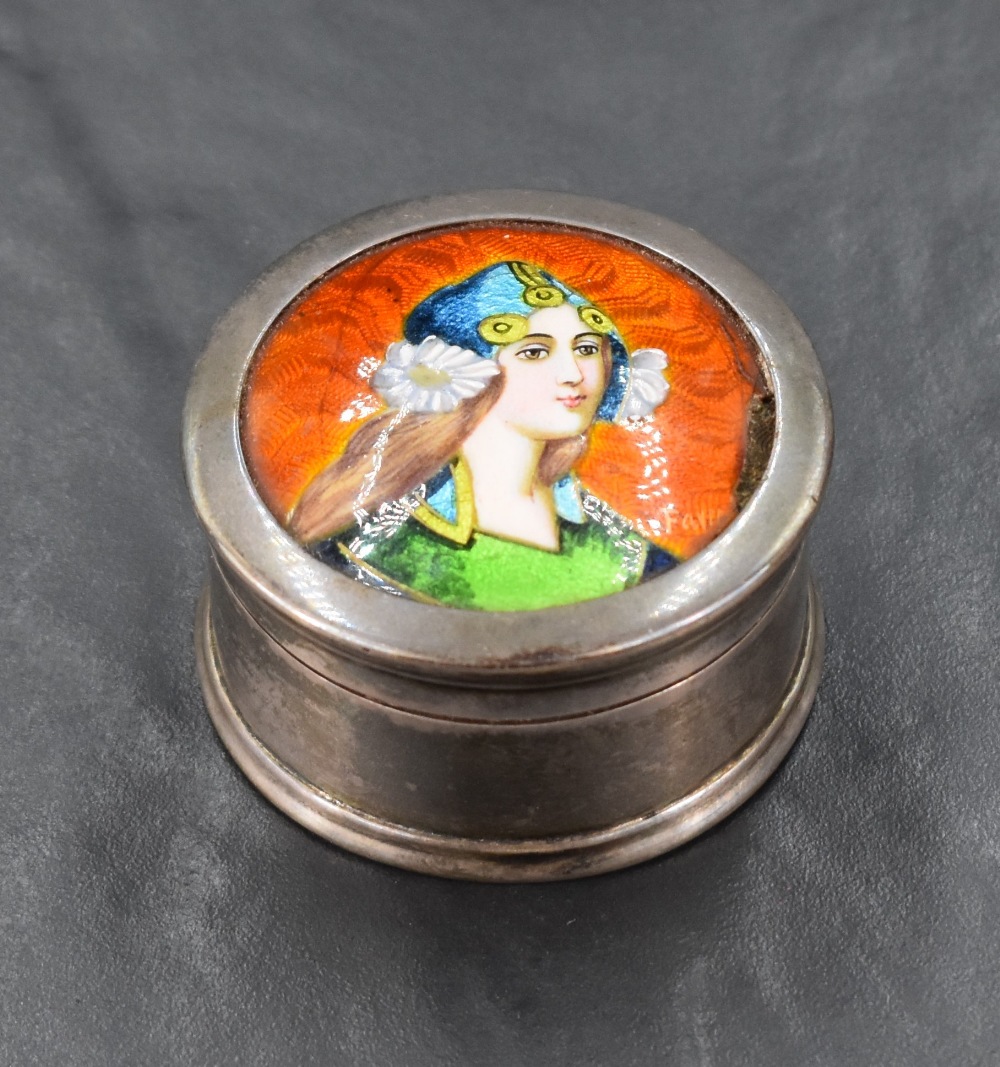 An Edwardian circular silver and enamel box, the hinged cover having a slightly domed circular - Image 3 of 3