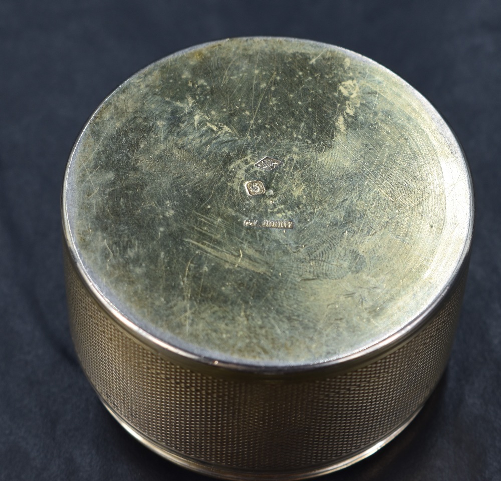 A late 19th/early 20th century French .925 grade gilt white metal sealing wax burner, of cylindrical - Image 4 of 4