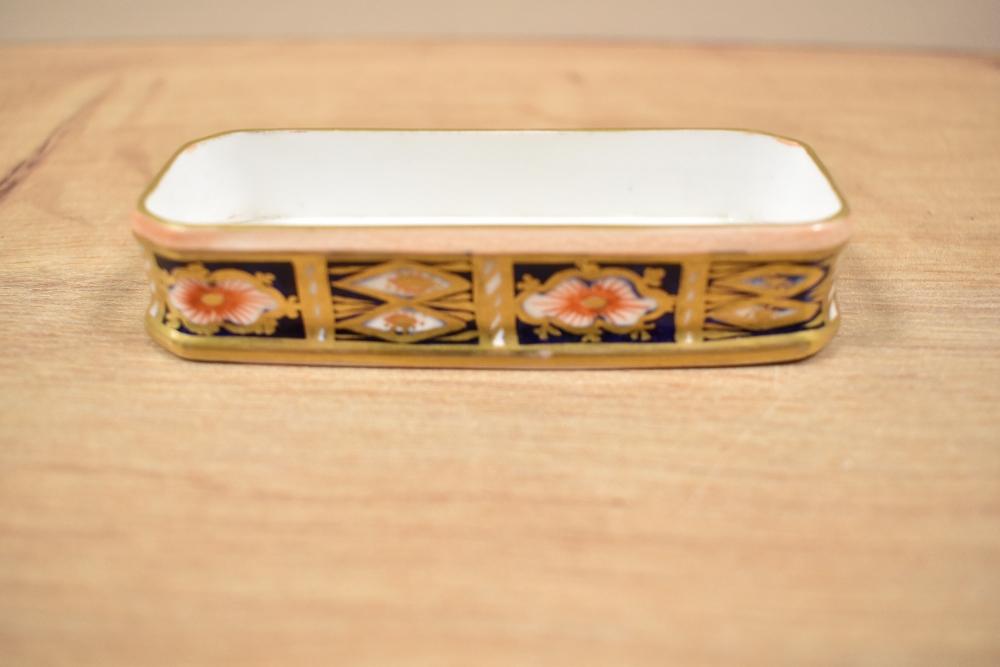 A Royal Crown Derby porcelain trinket dish, of rectangular form, and decorated in the Imari palette