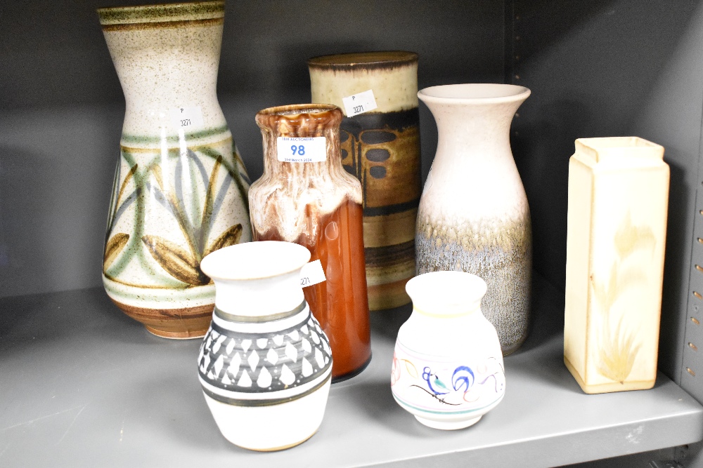 A mid-20th Century studio pottery vase, by Cinque Ports, in the Monastery Rye pattern, measuring