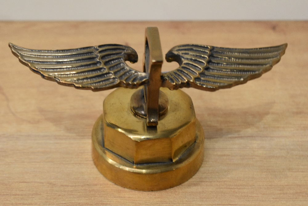 A vintage brass Bentley radiator cap mascot - Image 2 of 2