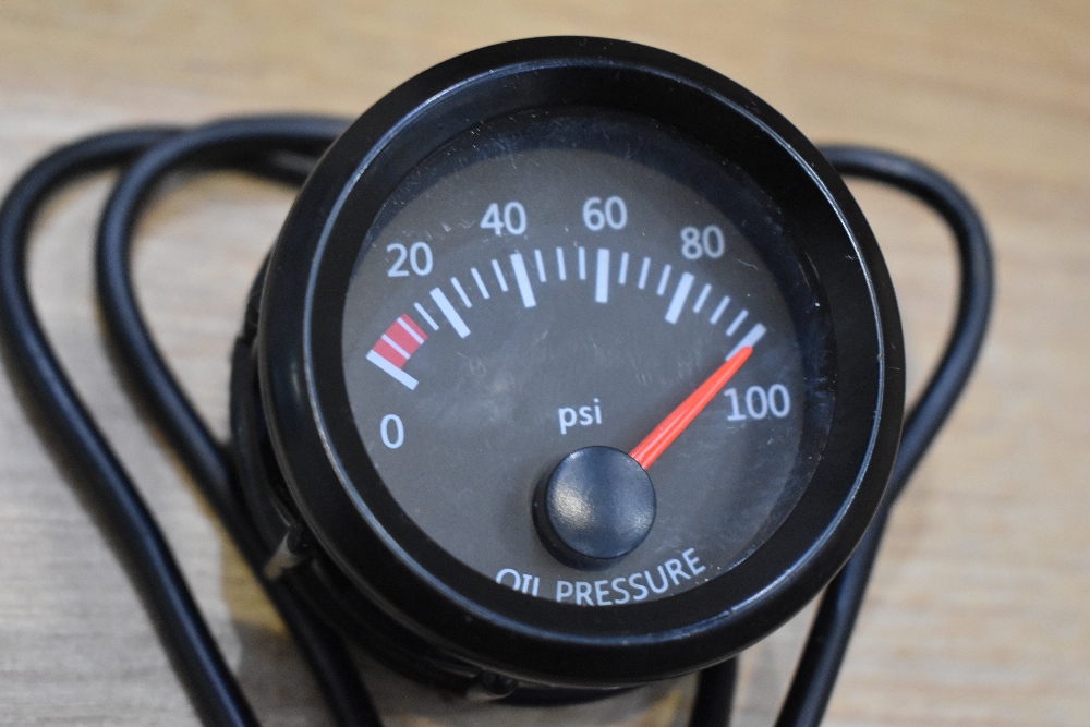 A box of automobile gauges with Black faces including Rev counter, Volt, Water/Oil, Oil x 3 and - Image 7 of 9