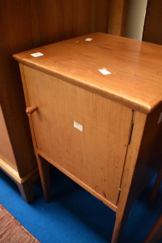 A vintage bedroom suite labelled AC (Alfred Cox) bleached walnut , comprising wardrobe, dressing - Image 3 of 7