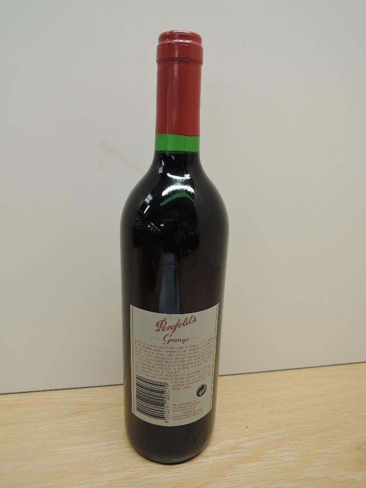 A bottle of Penfolds Grange South Australia Shiraz, Vintage 1994, Bottled 1995, 14% vol, 75cl, - Image 2 of 2