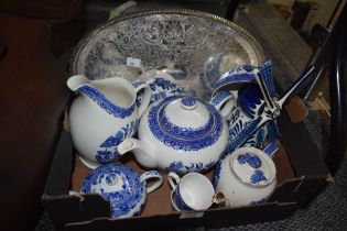 A group of various willow pattern blue and white tea wares, various makers including Sadler, Empire,