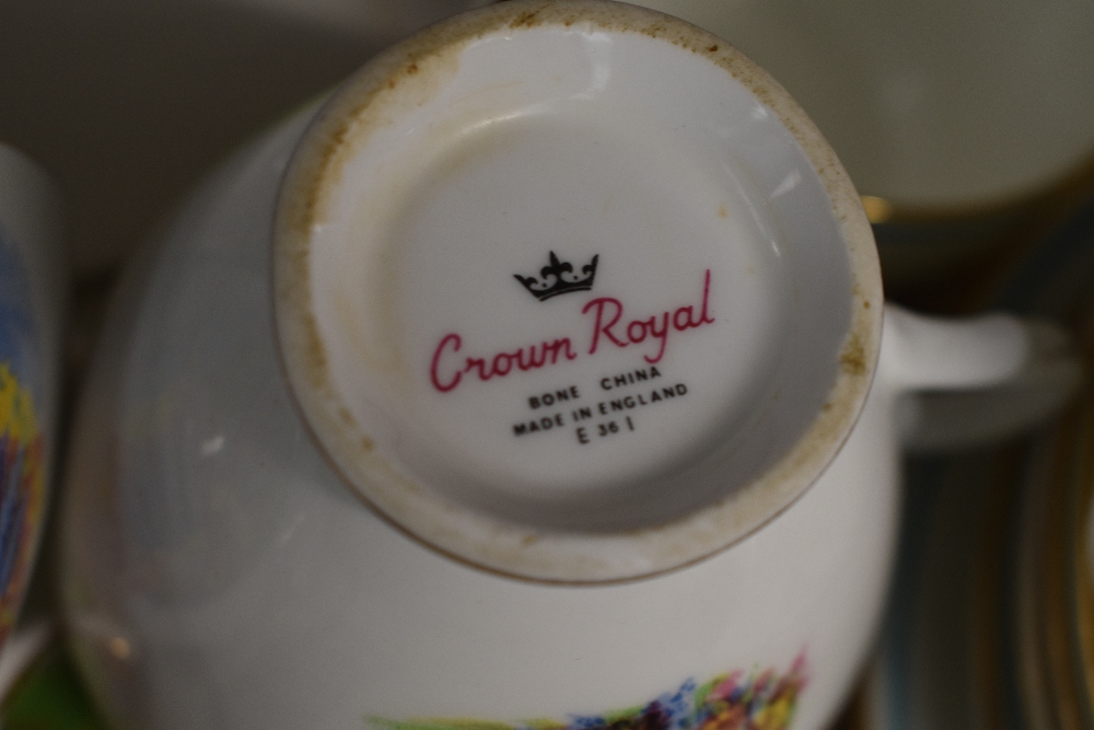 A Crown Royal 'Cottage Garden' part tea service (13 pieces approx), a white part tea service - Image 3 of 4