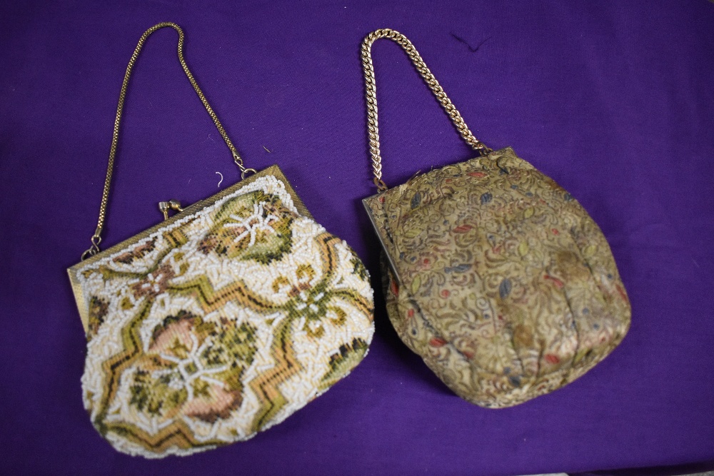 Two vintage hand bags, including silk Art Deco evening bag. - Image 2 of 5