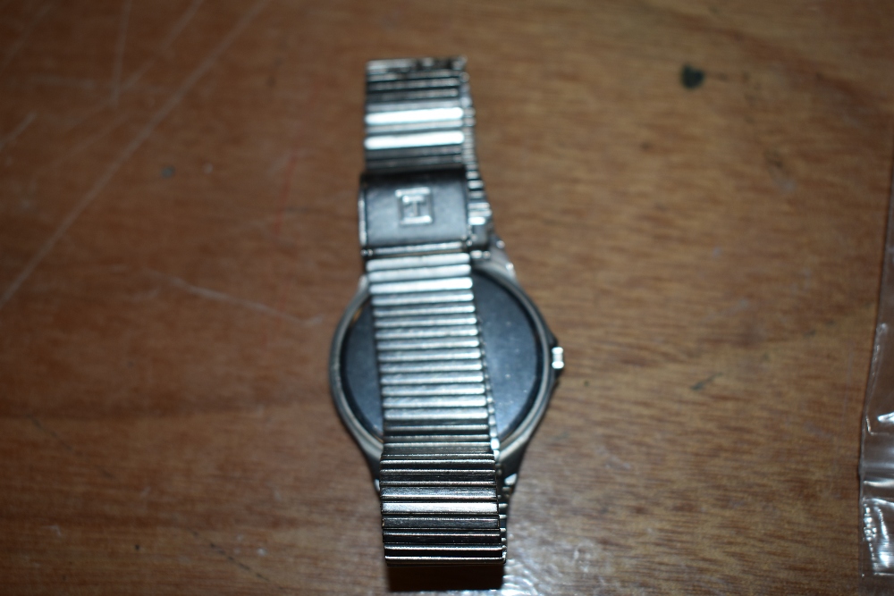 A collection of wristwatches and watch parts including Larex, Sekonda, Timex and Tissot - Bild 4 aus 4