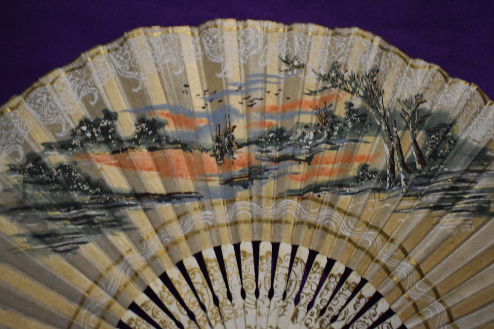 A vintage fan, having bone ribs, sold with another paper fan with hand painted decoration. - Image 3 of 6