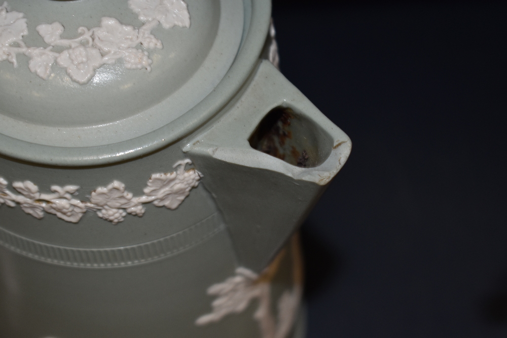 Two Copeland Spode stoneware jugs, decorated with classical figures against a pastel ground, and a - Bild 2 aus 3