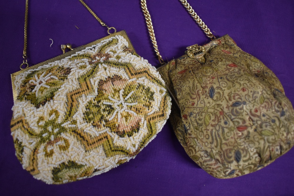 Two vintage hand bags, including silk Art Deco evening bag. - Image 4 of 5