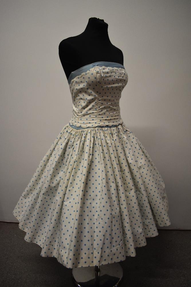 A 1950s Horrockses fashions strapless cotton day dress, having boned bodice, incredibly full - Image 9 of 12