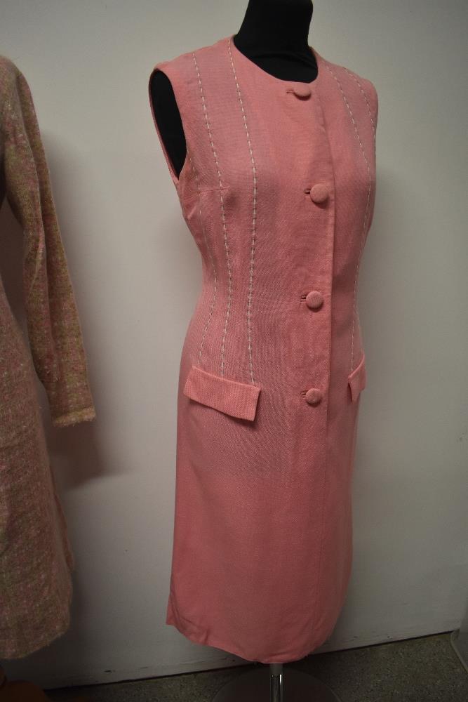 A 1960s tailored pink linen day dress with white stitching and a 1960s knitted green and pink - Image 5 of 7