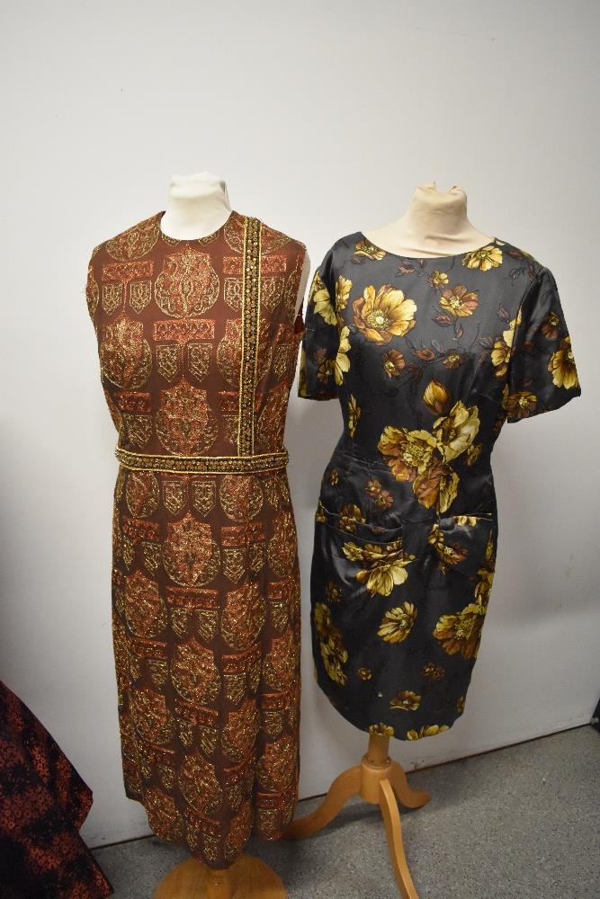 Two 1960s vintage dresses and one 1950s dress, one a maxi dress with sequins and metallic thread - Bild 3 aus 10