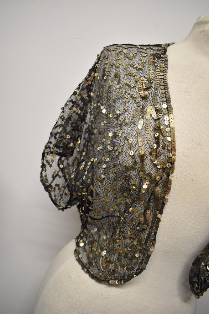 An Art Deco French sequinned bolero. - Bild 2 aus 6