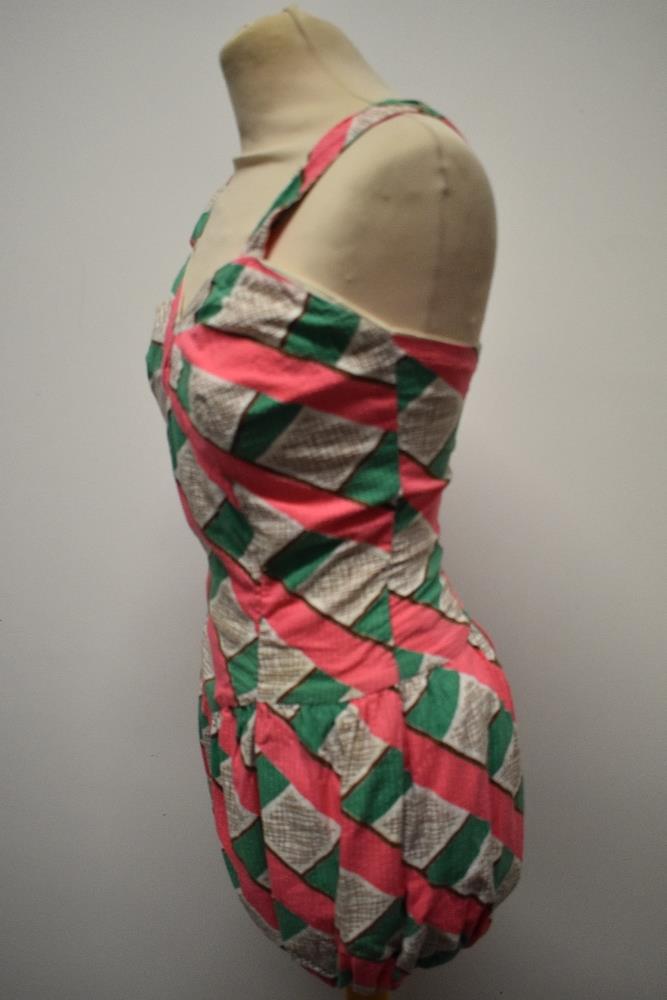 A 1940s pink, green, brown and white seersucker cotton playsuit. - Image 4 of 7