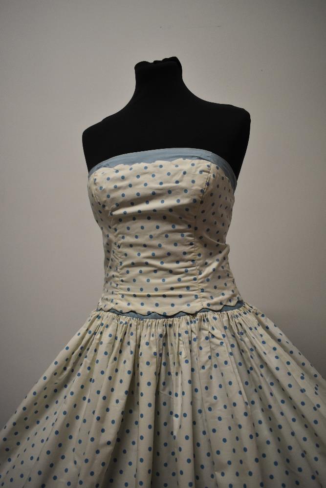 A 1950s Horrockses fashions strapless cotton day dress, having boned bodice, incredibly full - Image 6 of 12
