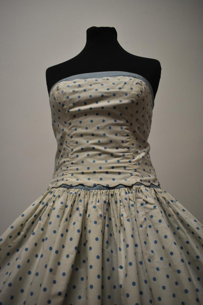 A 1950s Horrockses fashions strapless cotton day dress, having boned bodice, incredibly full - Image 7 of 12