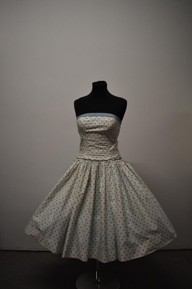 A 1950s Horrockses fashions strapless cotton day dress, having boned bodice, incredibly full - Image 4 of 12