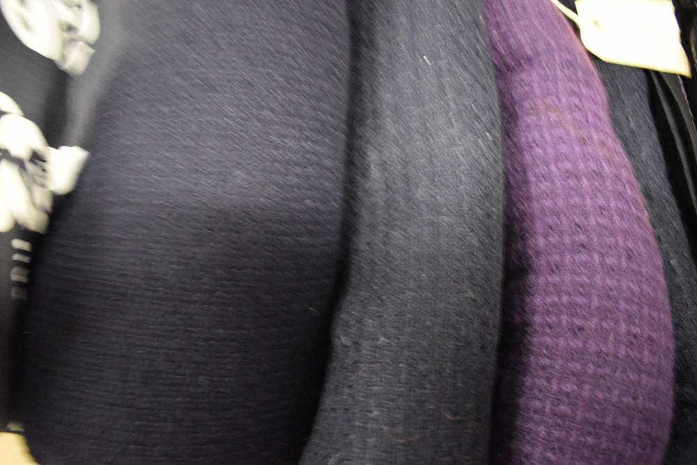 A selection of large pieces of wool in purple, dark navy and black, also included are an - Image 2 of 4
