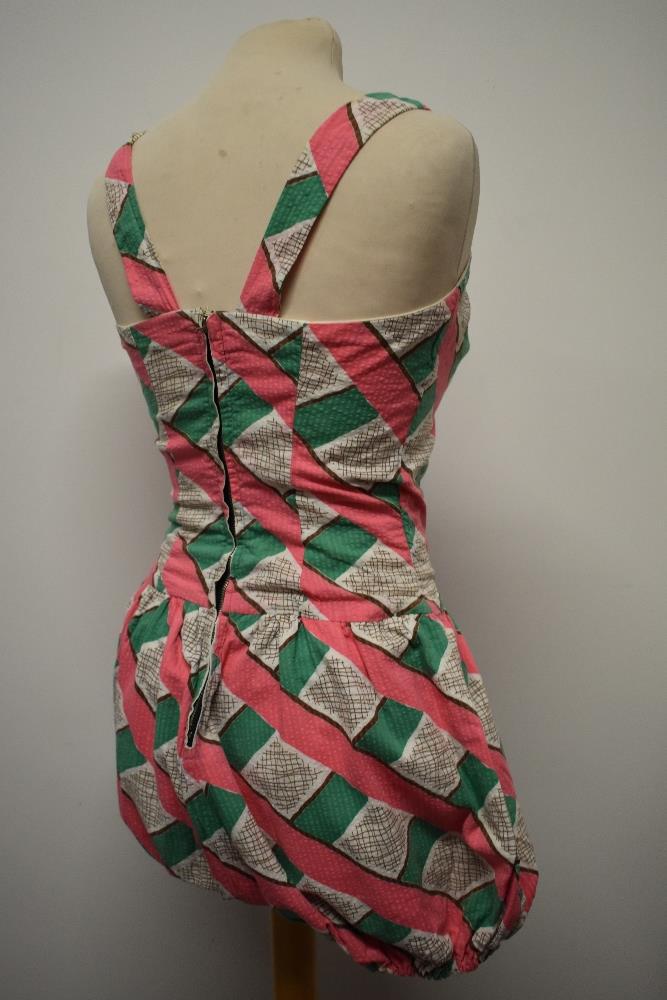 A 1940s pink, green, brown and white seersucker cotton playsuit. - Image 5 of 7