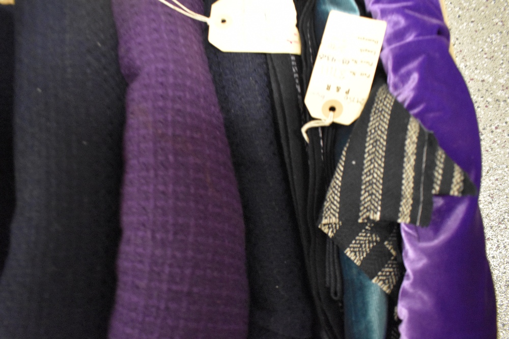 A selection of large pieces of wool in purple, dark navy and black, also included are an - Image 3 of 4