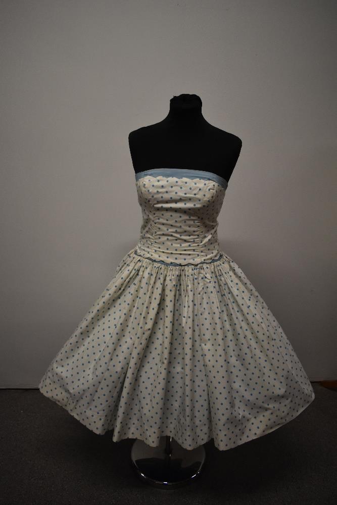 A 1950s Horrockses fashions strapless cotton day dress, having boned bodice, incredibly full - Image 2 of 12