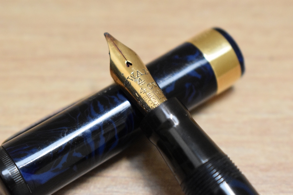 A Mabie Todd & Co Swan L470 leverless twist fill fountain pen in Black blue swirl with broad band to - Image 2 of 3