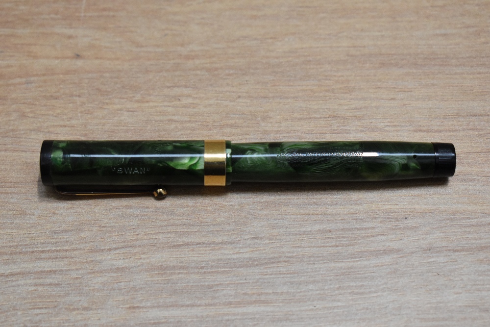 A Mabie Todd & Co Swan L470/66 leverless twist fill fountain pen in emerald with broad band to the - Image 3 of 3