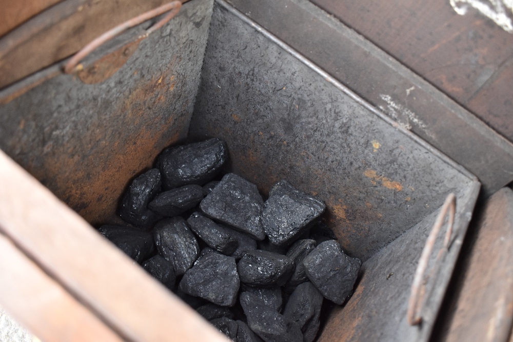 A Victorian mahogany coal purdonium - Image 2 of 2