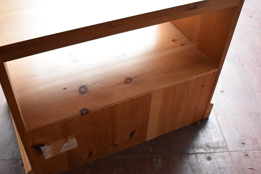 A natural pine TV cabinet, approx 68 x 41cm - Image 2 of 2