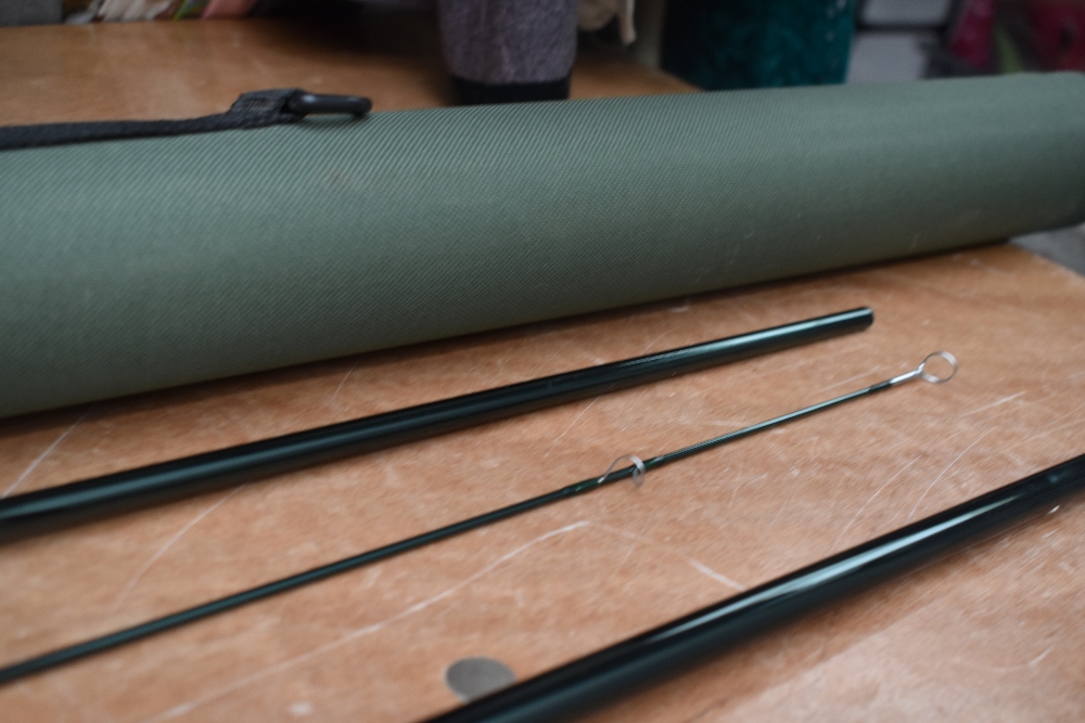 A Vision GT four 15ft 3pc Salmon fly rod in excellent condition in a soft sleeve and original hard - Bild 4 aus 4