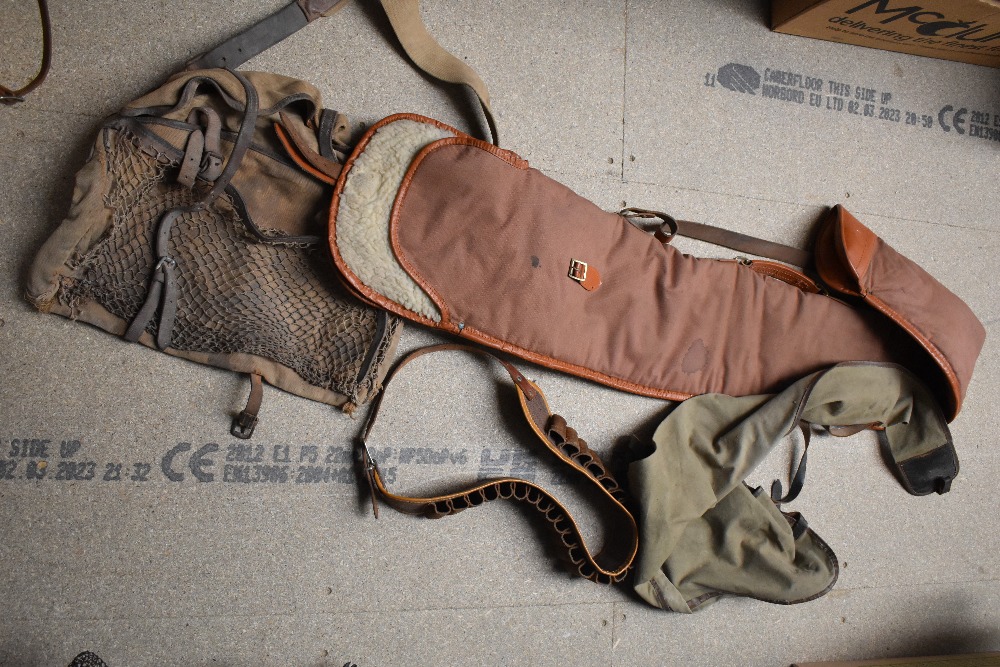 A box containing six vintage gun sleeves an old game bag and a cartridge belt - Image 3 of 4