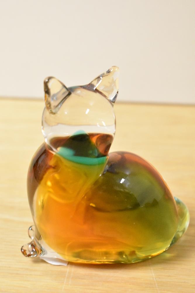 A 20th Century Murano Marco Polo art glass cat study, with sticker to the underside, measuring - Image 2 of 3
