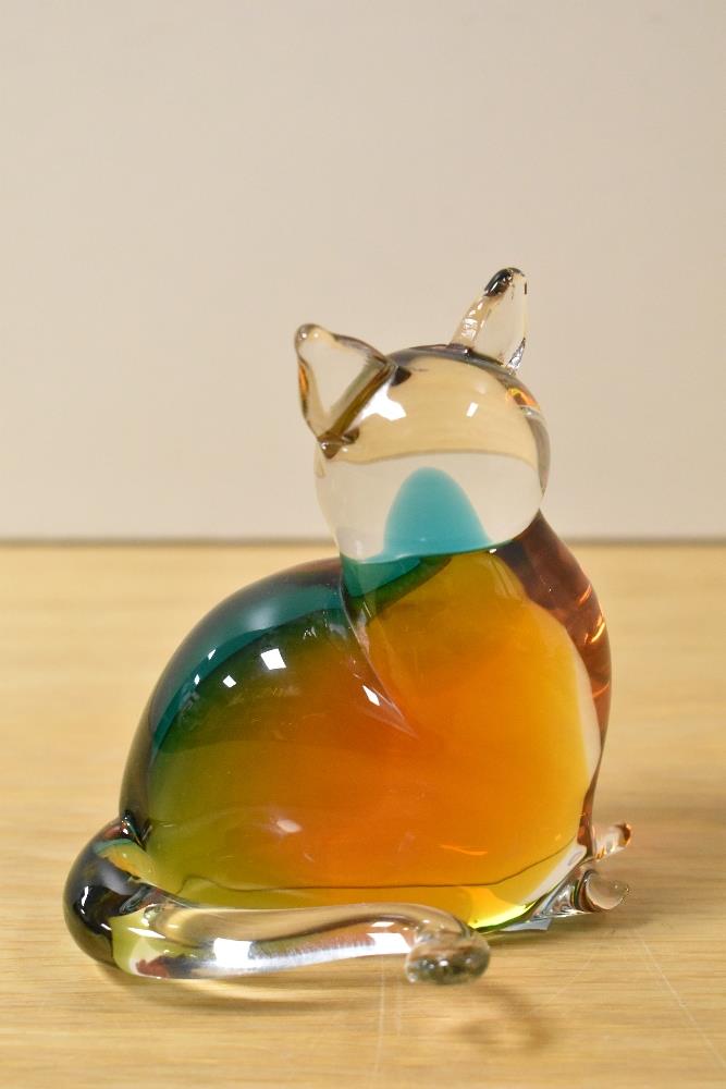A 20th Century Murano Marco Polo art glass cat study, with sticker to the underside, measuring