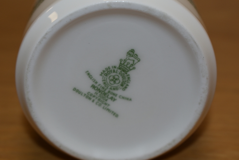 An extensive Royal Doulton 'Rondelay' dinner service (137 pieces approx) including serving platters, - Image 2 of 2