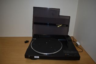 A JVC Turntable AL-L20R fully automatic quartz locked