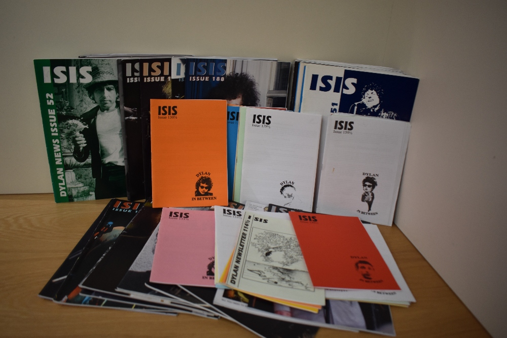 A selection of original Bob Dylan ' Isis ' fan curated magazines - some brilliant reading here and - Image 2 of 2