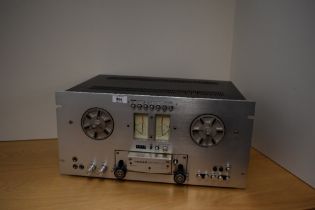 A Pioneer RT 707 Reel to Reel - all fully functional - a rare piece of high end vintage kit - all