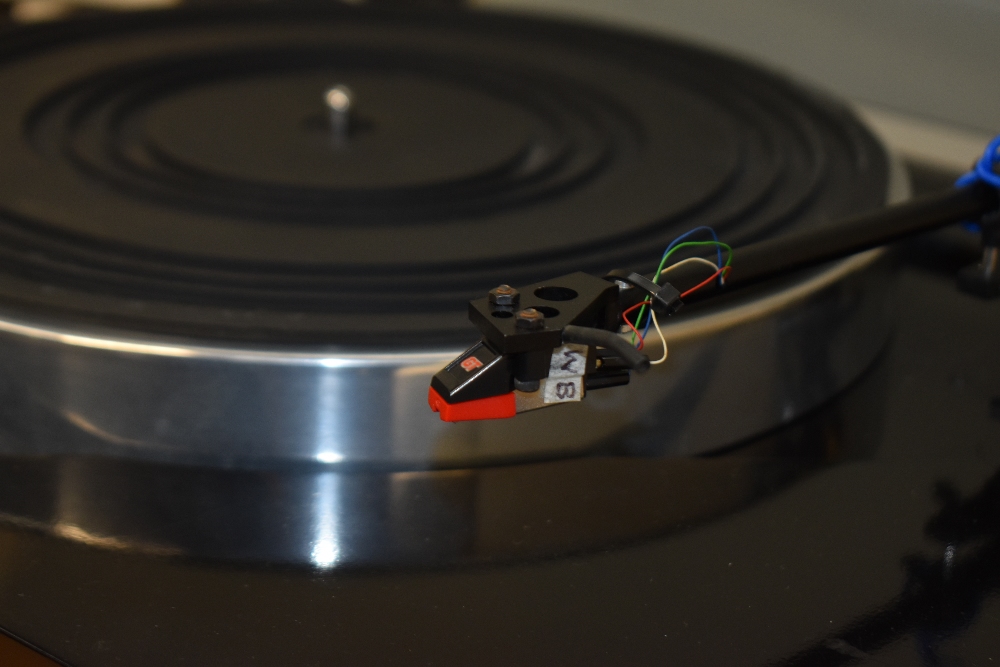 A Logic DM 101 Vintage Turntable with Helius STD Arm ( mmcartrdige ) good working order with - Image 2 of 6