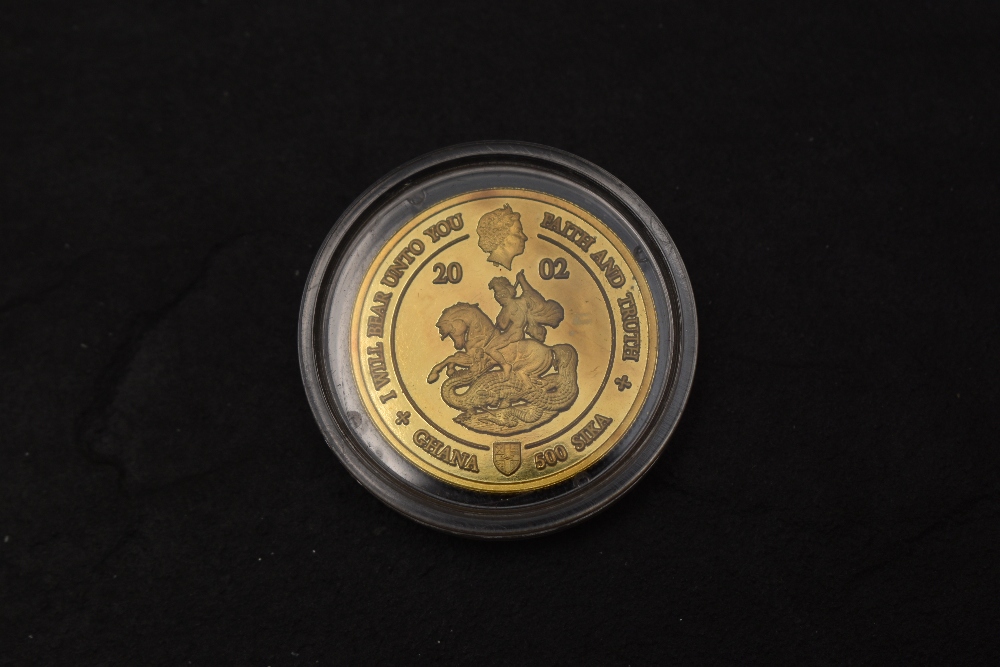 A 2002 Bank of Ghana 500 Sika Gold Coin, commemorating the Golden Jubilee of Queen Elizabeth II, - Image 2 of 2