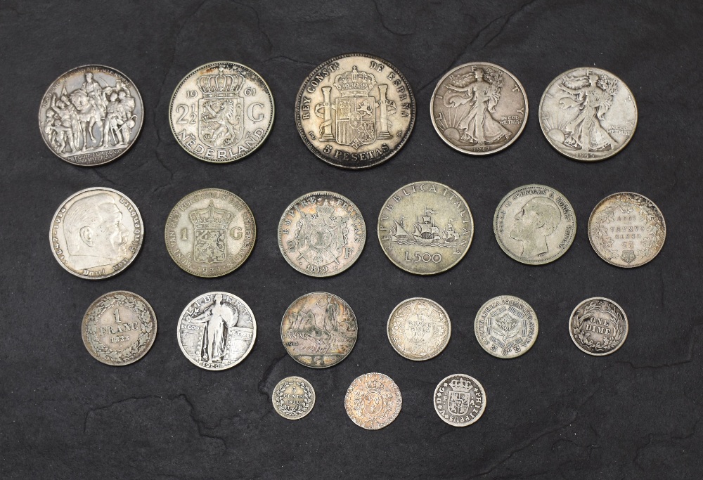 A collection of 16 World Silver Coins including USA, South Africa, France, Germany & Spain - Image 3 of 4