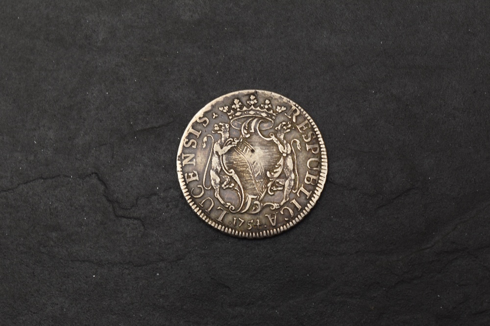 An Italian States, Respublica Lucensis, (lucca) One Scudo Silver Coin, Obv crowned Republic Arms - Image 2 of 2