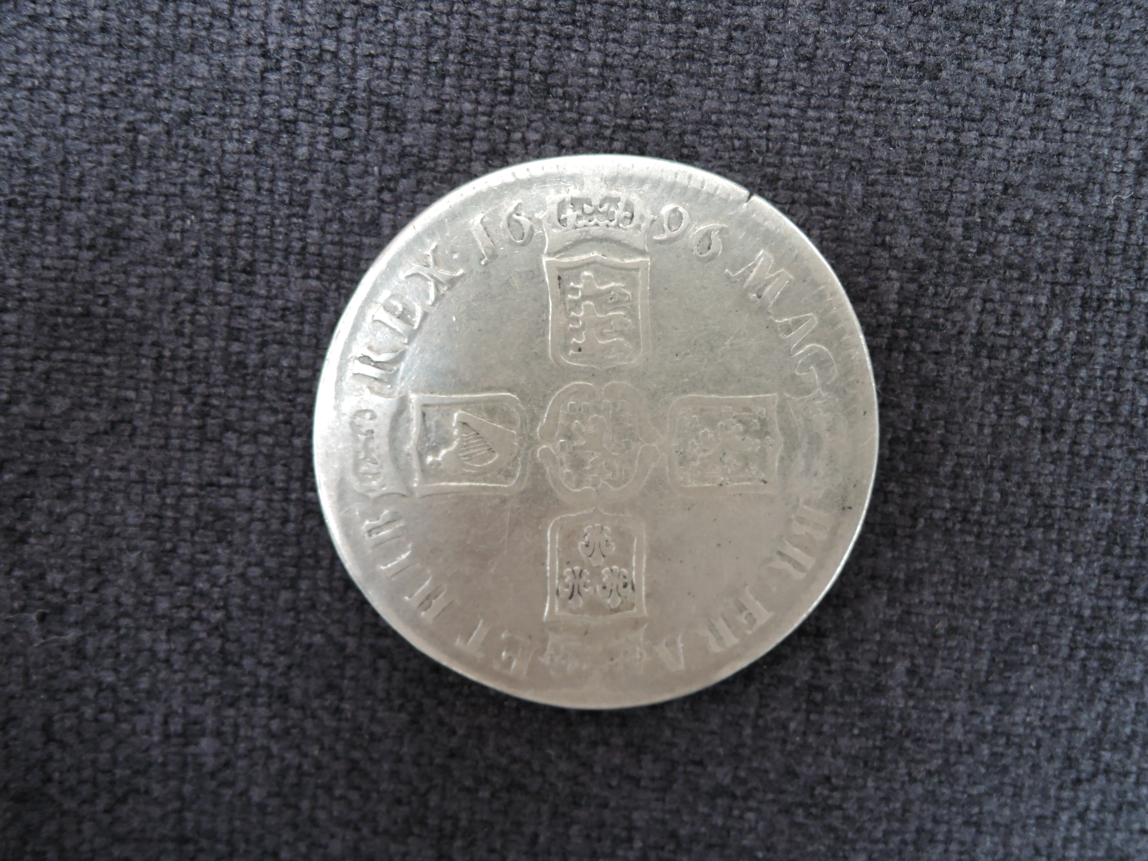A 1696 William III Silver Crown, viewing recommended - Image 2 of 2