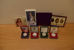 Two GB 1977 Silver Jubilee Crown in cases with certificates, GB 1972 Silver Wedding Crown in case